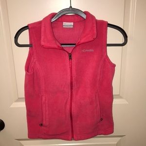 Girl’s Columbia vest. Size Medium.
